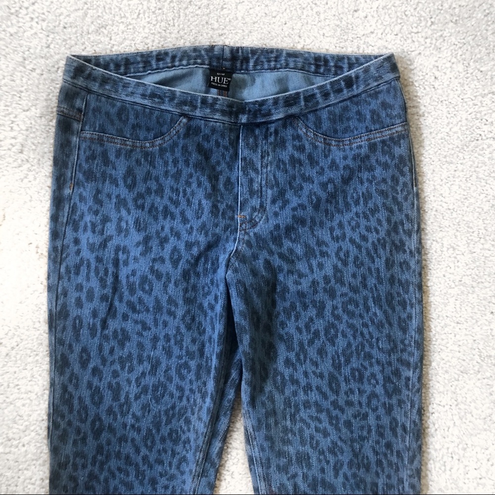 HUE Cheetah Jeggings